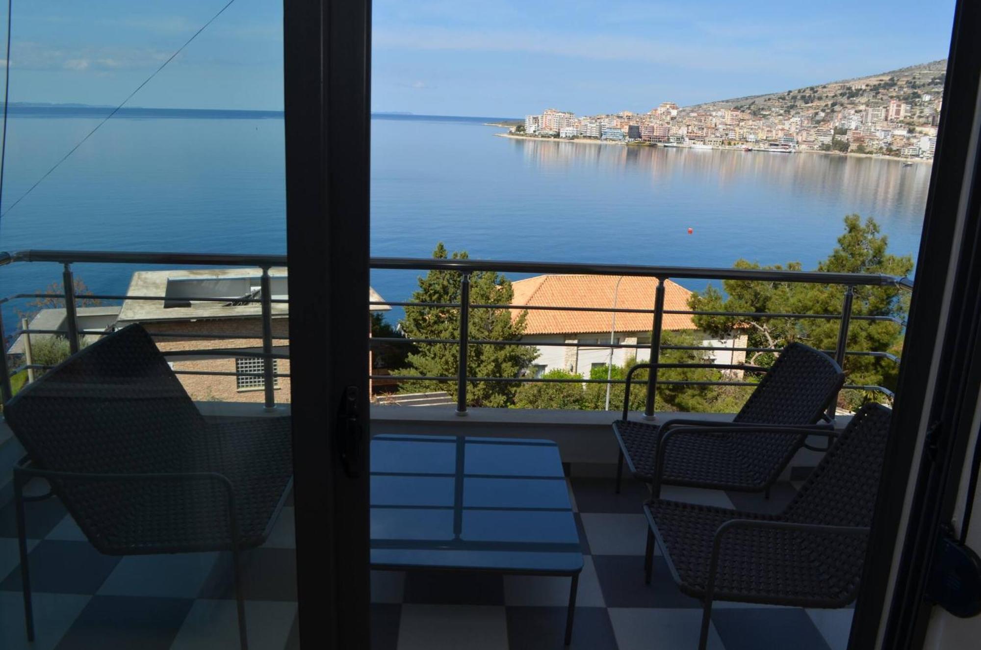 Sunset Tarraces Apartment Sarande Bagian luar foto