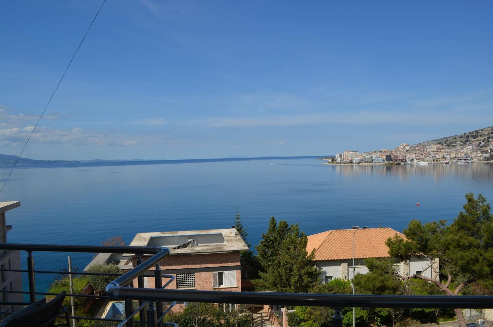 Sunset Tarraces Apartment Sarande Bagian luar foto