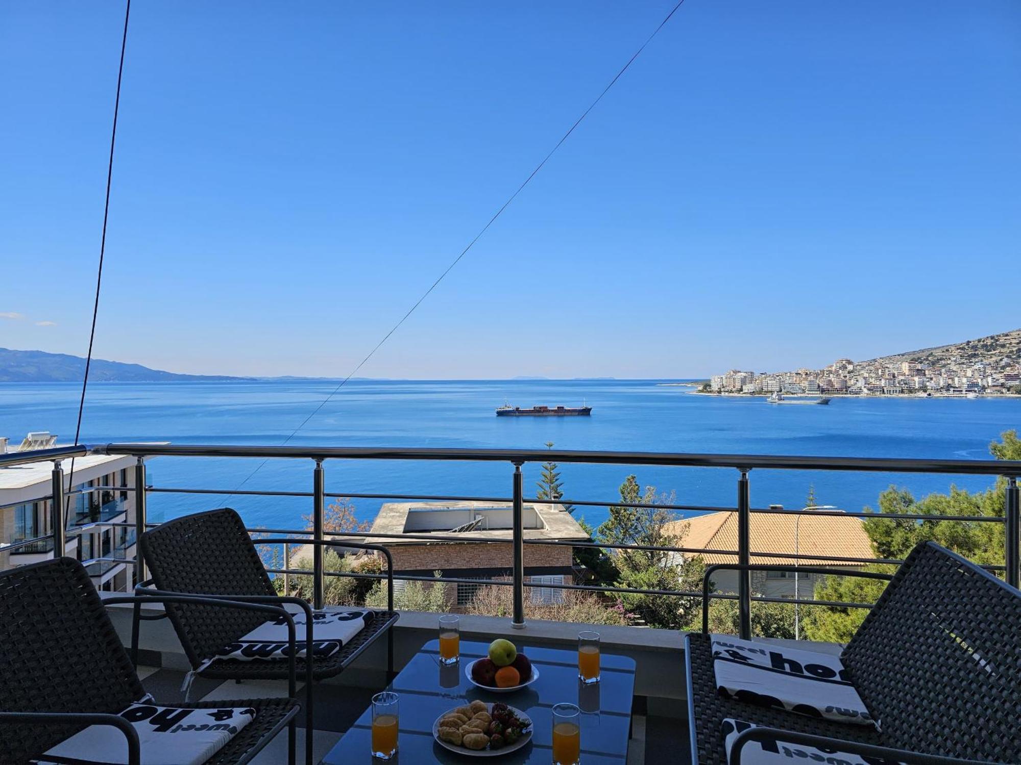 Sunset Tarraces Apartment Sarande Bagian luar foto