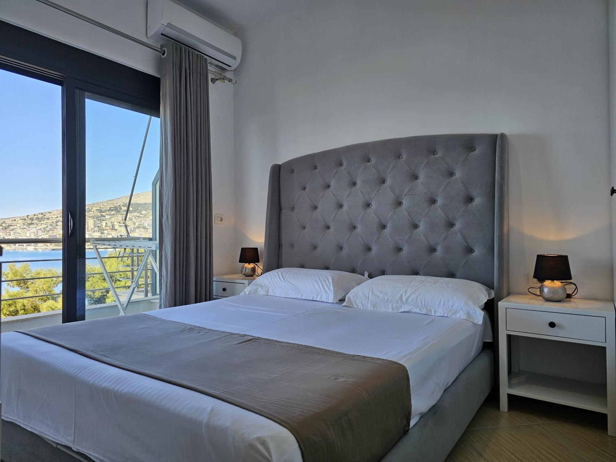 Sunset Tarraces Apartment Sarande Bagian luar foto