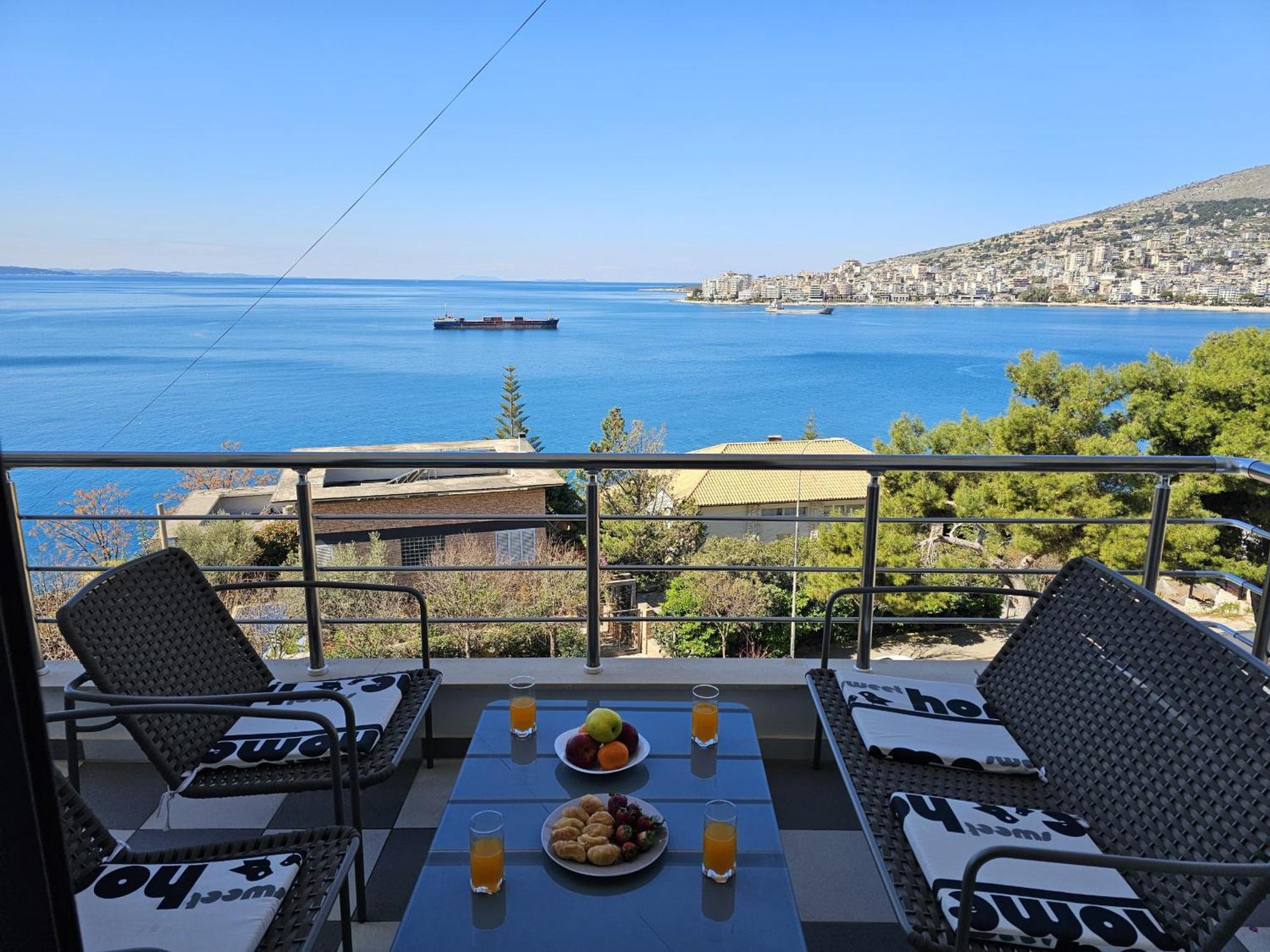 Sunset Tarraces Apartment Sarande Bagian luar foto