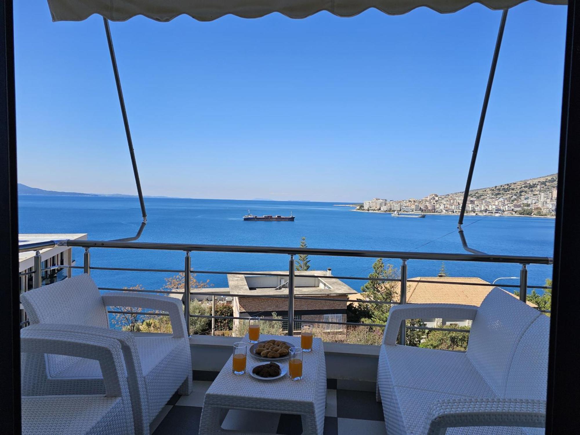 Sunset Tarraces Apartment Sarande Bagian luar foto