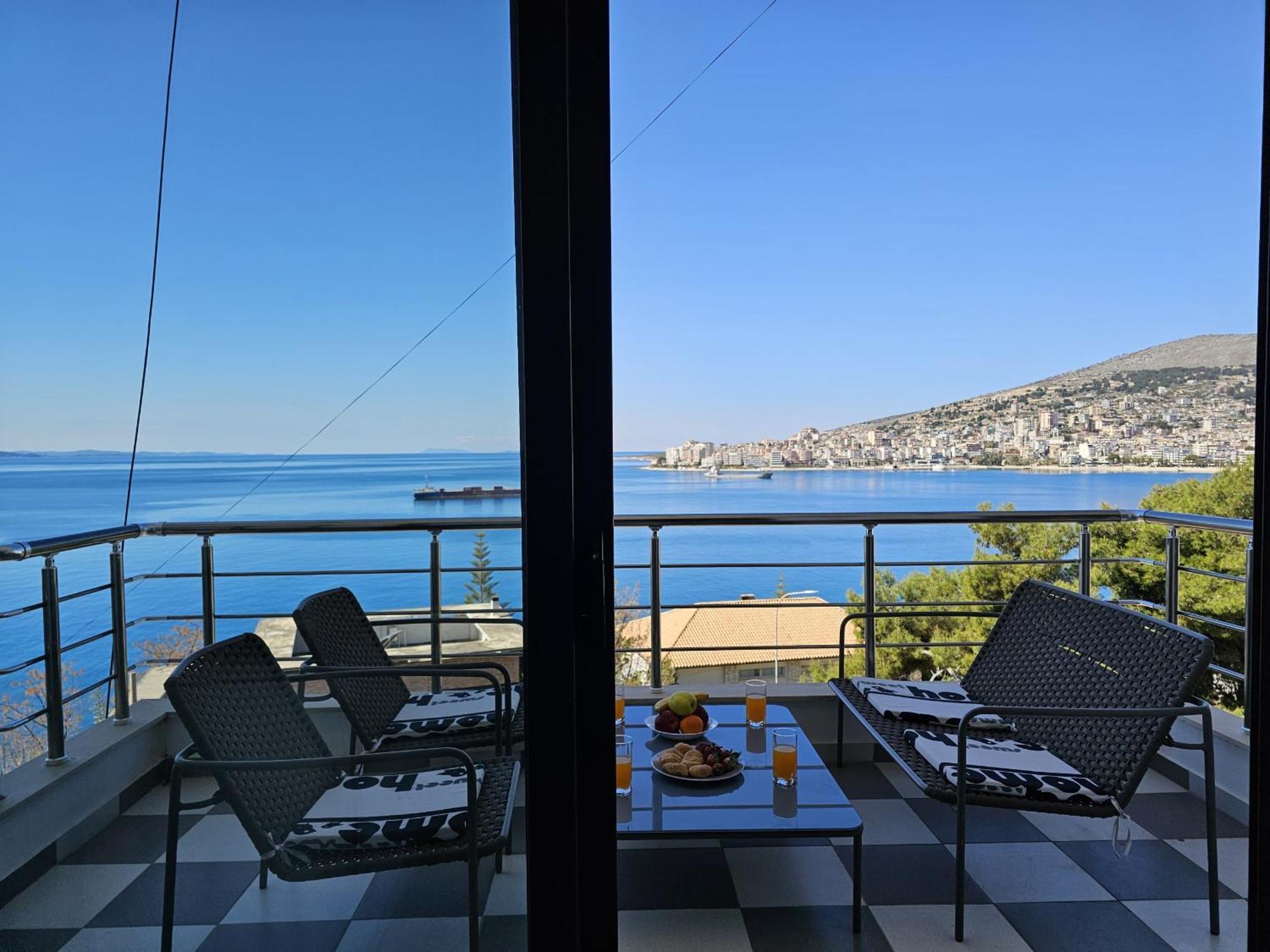 Sunset Tarraces Apartment Sarande Bagian luar foto