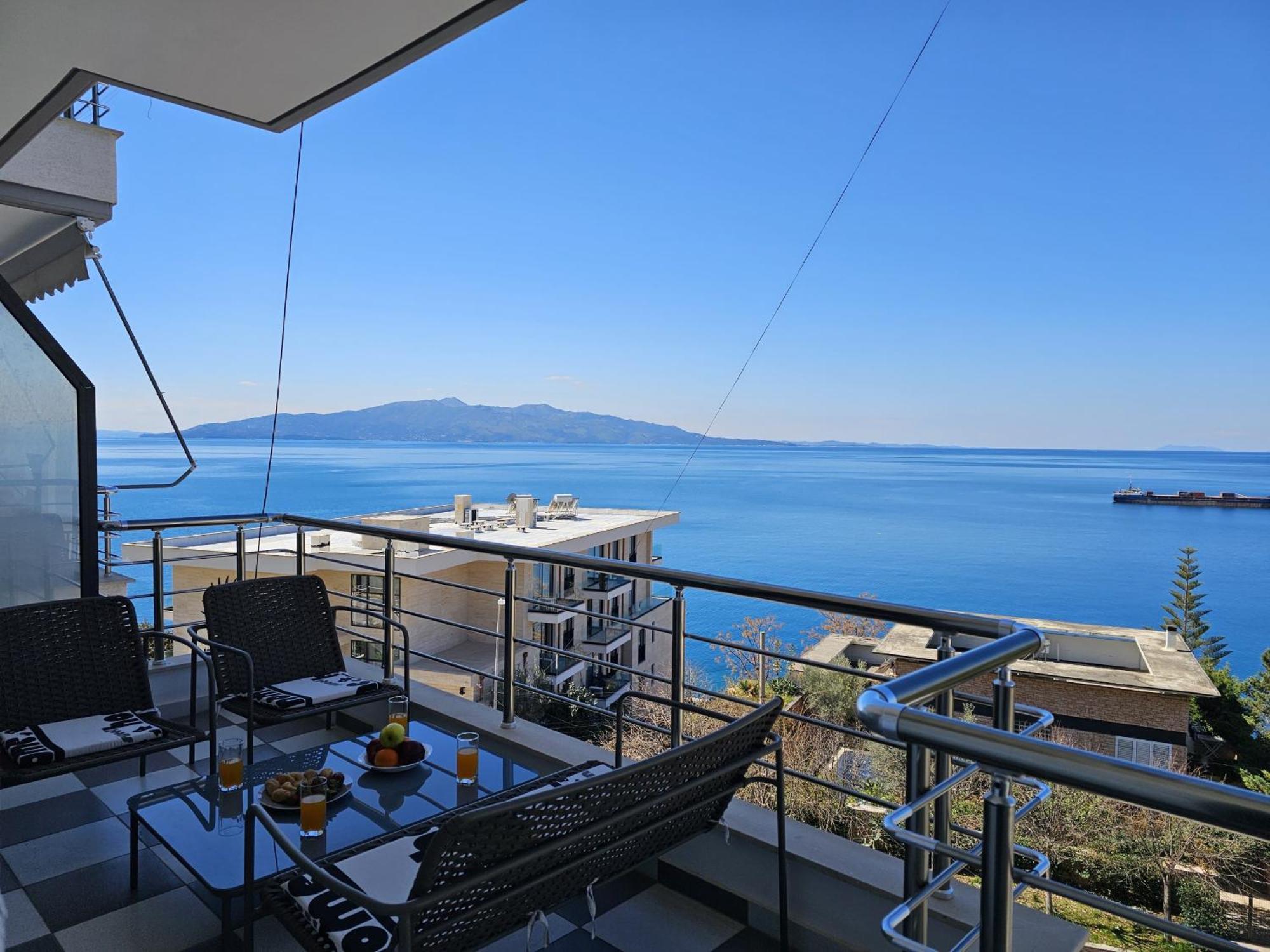 Sunset Tarraces Apartment Sarande Bagian luar foto