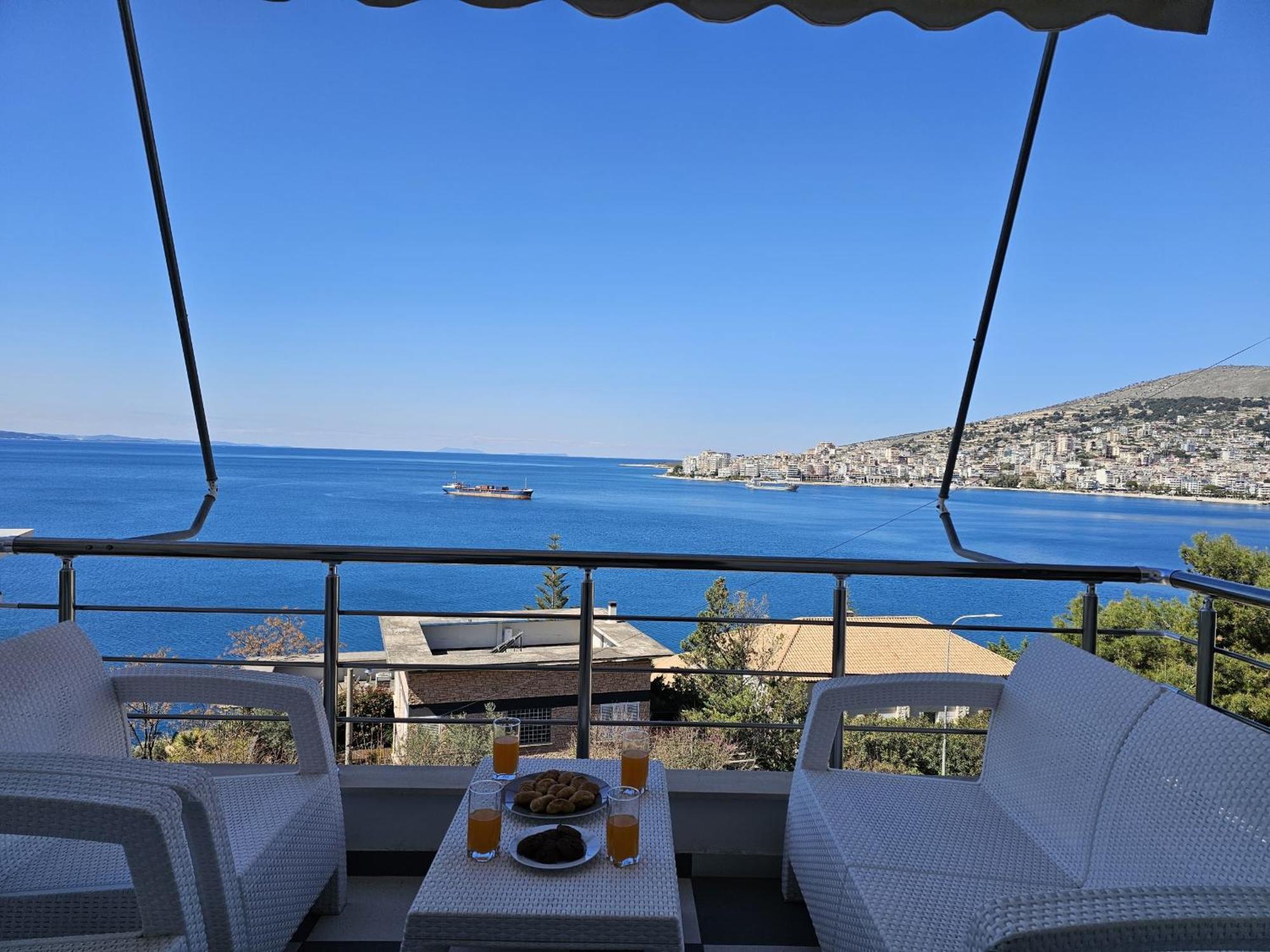 Sunset Tarraces Apartment Sarande Bagian luar foto