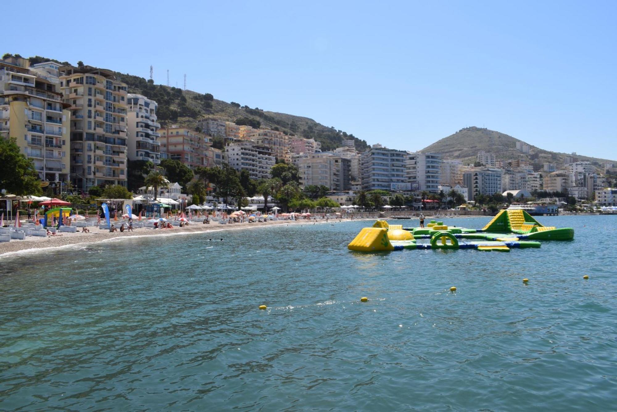 Sunset Tarraces Apartment Sarande Bagian luar foto