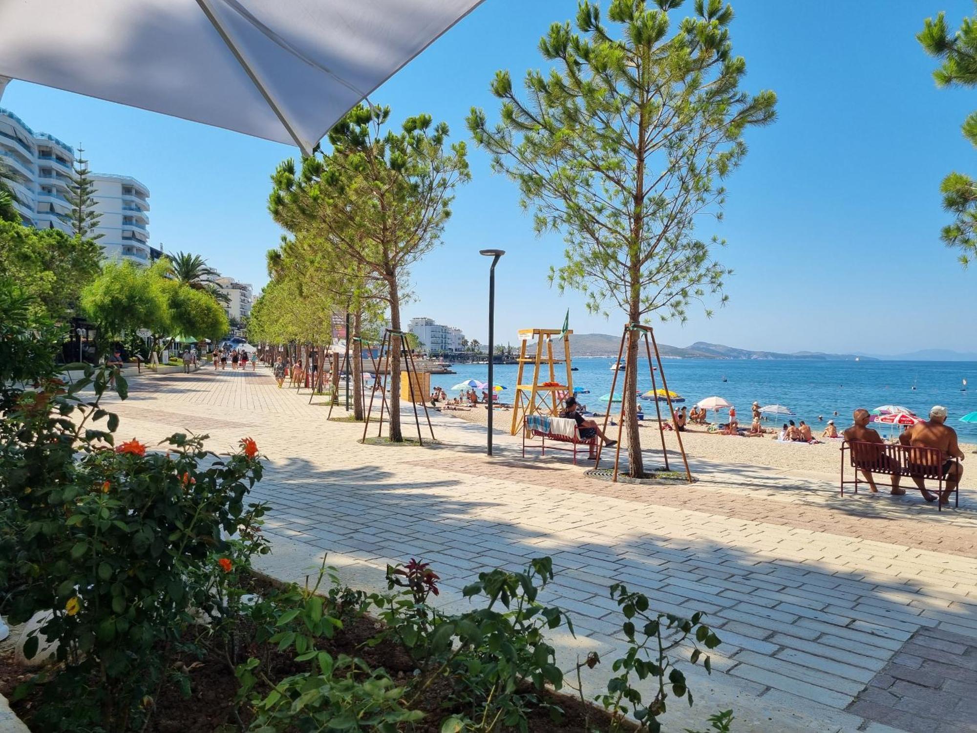 Sunset Tarraces Apartment Sarande Bagian luar foto